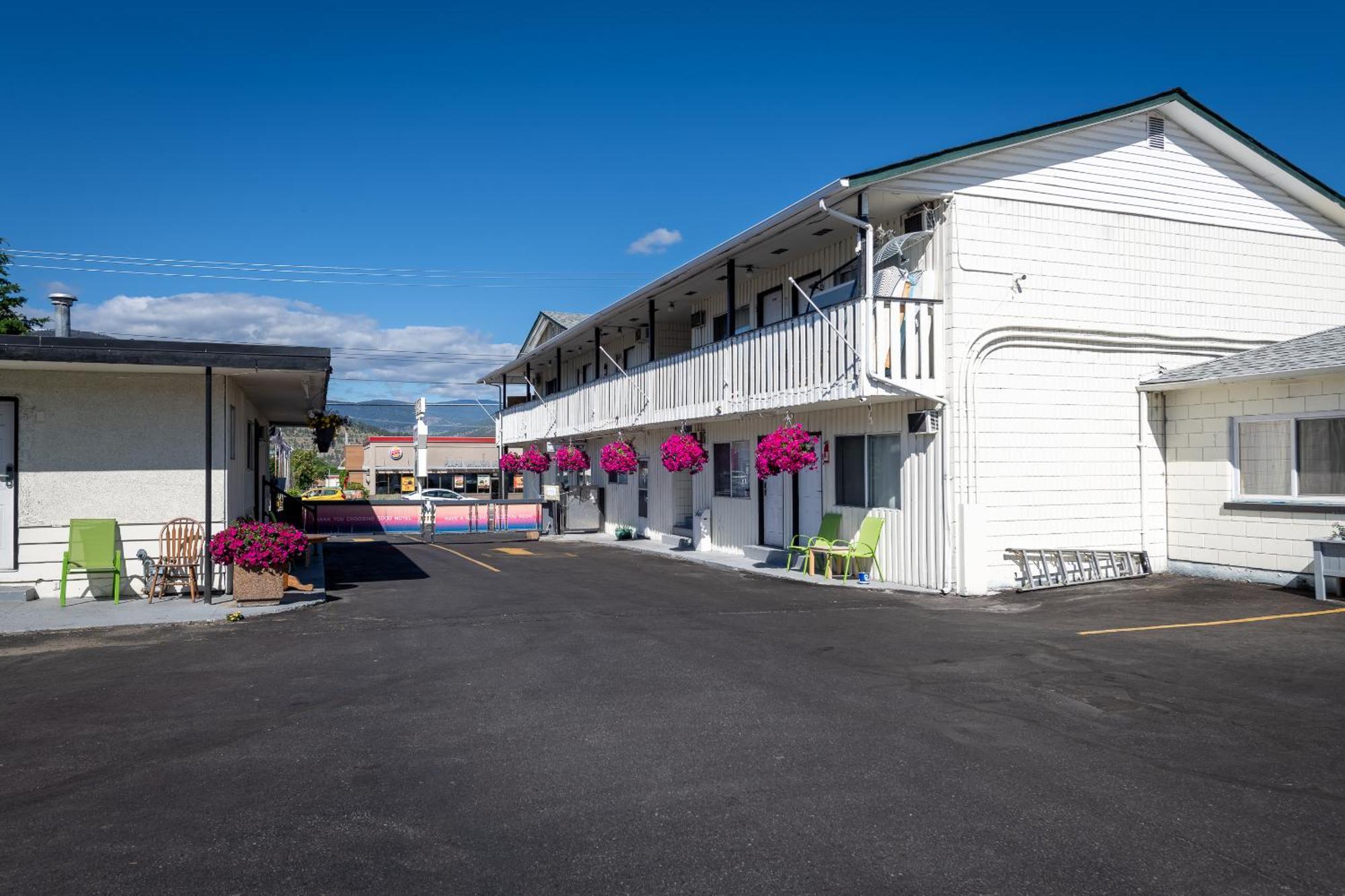 5000 Motel Penticton Exterior photo